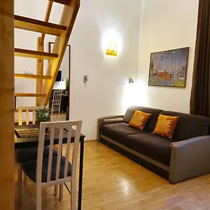 Safona - Pantheon Apartament