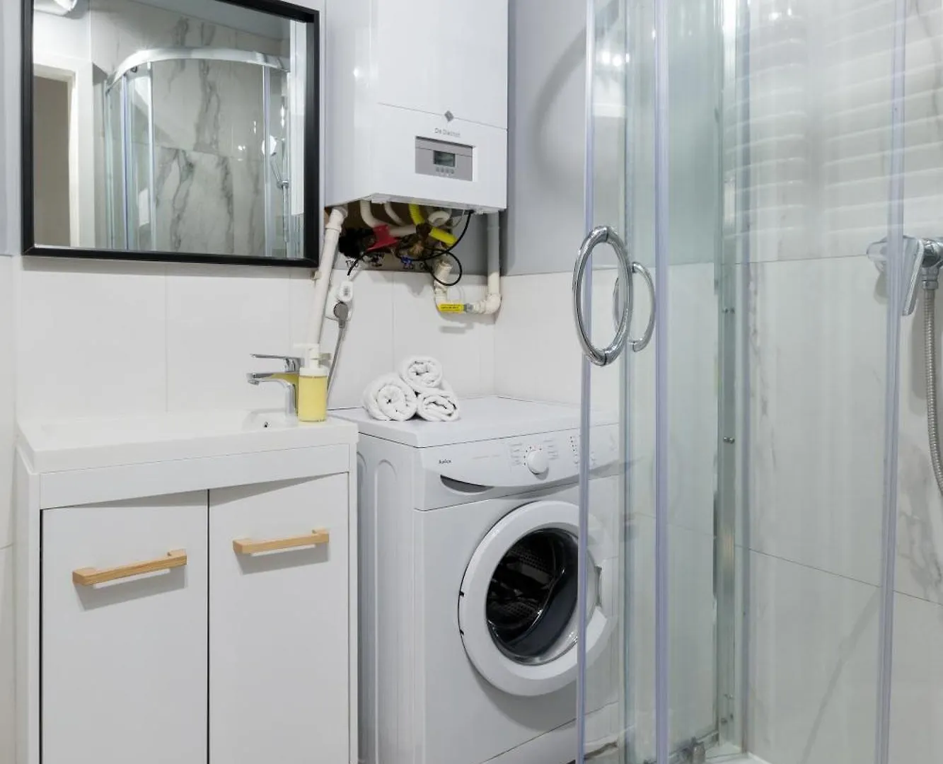 Friendhouse Apartments Avenue Krakow Poland